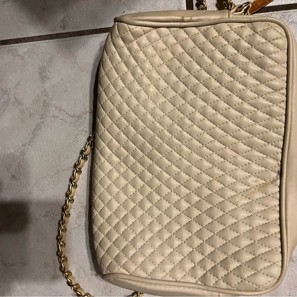 Quilted Cream Chain Shoulder Bag
